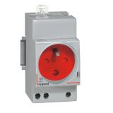 Розетка на DIN-р 2К+З с ключом 004282 Legrand