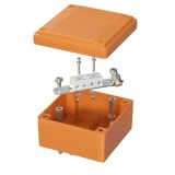 Коробка пластиковая FS с гладкими стенками и клеммниками  IP56 100х100х50мм  4р  450V 6A  4мм.кв FSB10404 DKC