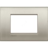 Livinglight. Рамка Air, итальянский стандарт 3 мод. Цвет ''Матовый титан'' LNC4803TIS Legrand