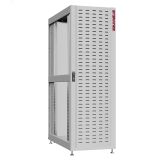 Шкаф серверный 42U 800х1200 передняя дверь: протект IP41. задняя дверь: одностворчатая глухой металл IP51. боковые панели: без. цвет: серый RAL7035  NS 8242.7620 SYSMATRIX