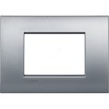 Livinglight. Рамка Air, итальянский стандарт 3 мод. Цвет ''Матовый хром'' LNC4803CRS Legrand