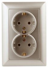Розетка Intro Solo 4-205-04 с заземлением двойная 2X2P+E Schuko, 16А-250В, IP20, СУ, шампань Б0053676 ЭРА