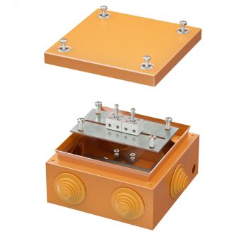 Коробка стальная FS с кабельными вводами и клеммниками  IP55 150х150х80мм 4р  450V 6A  4мм.кв. FSB31404 DKC