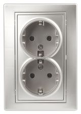 Розетка Intro Plano 1-205-03 с заземлением двойная 2X2P+E Schuko, 16А-250В, IP20, СУ, алюминий Б0053917 ЭРА