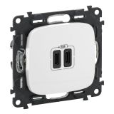 Valena ALLURE.Зарядное устройство с двумя USB-разьемами тип С-тип С 240В/5В 3000мА.С лицевой панелью.Цвет Белый 755345 Legrand