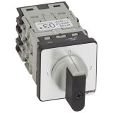 PR12 Переключатель кулачковый 2 направления С 0 4P монтаж на винт 027493 Legrand