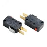 Контакт реверсивный 2NA+2NC 431158 Legrand