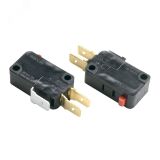 Контакт реверсивный 2NA+2NC 431156 Legrand